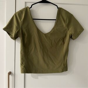lululemon athletica Green Short Sleeve Crop Fitted Tee
